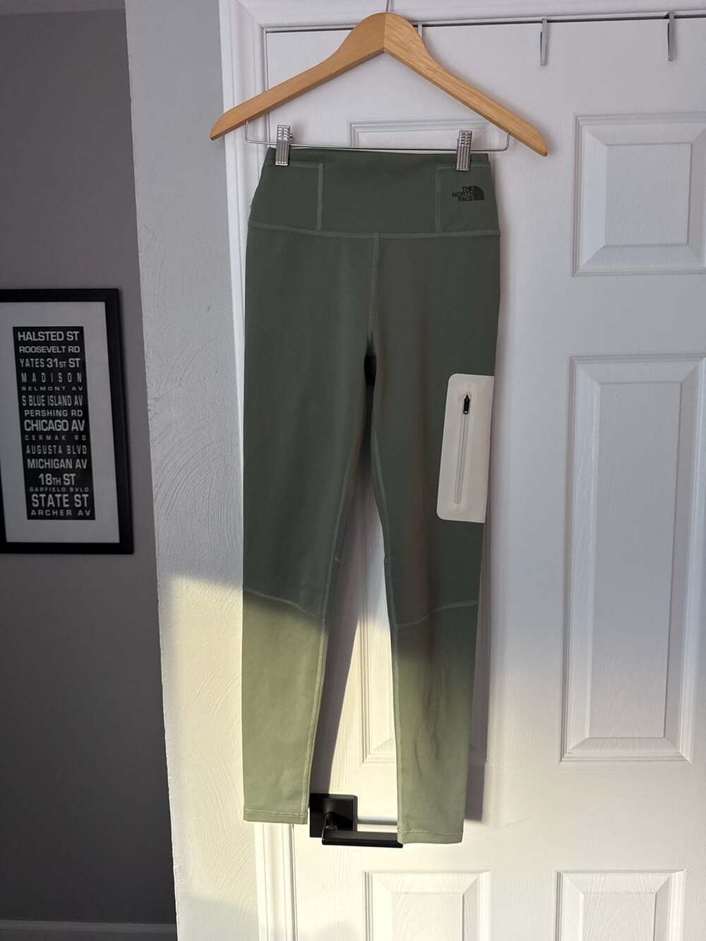 The North Face Women's Movmynt High-Rise Tights with Zippered Thigh Pocket, Sage